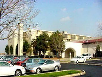 Ramada Plaza 3*